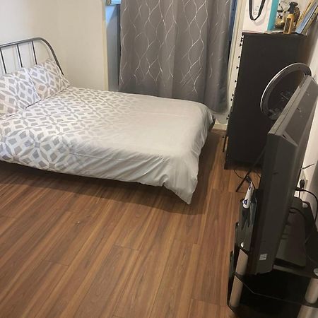 Jah Lodge Кройдон Екстериор снимка